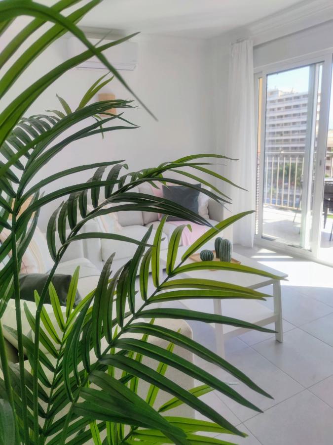 Berlin Playa - Torremolinos Apartment Luaran gambar