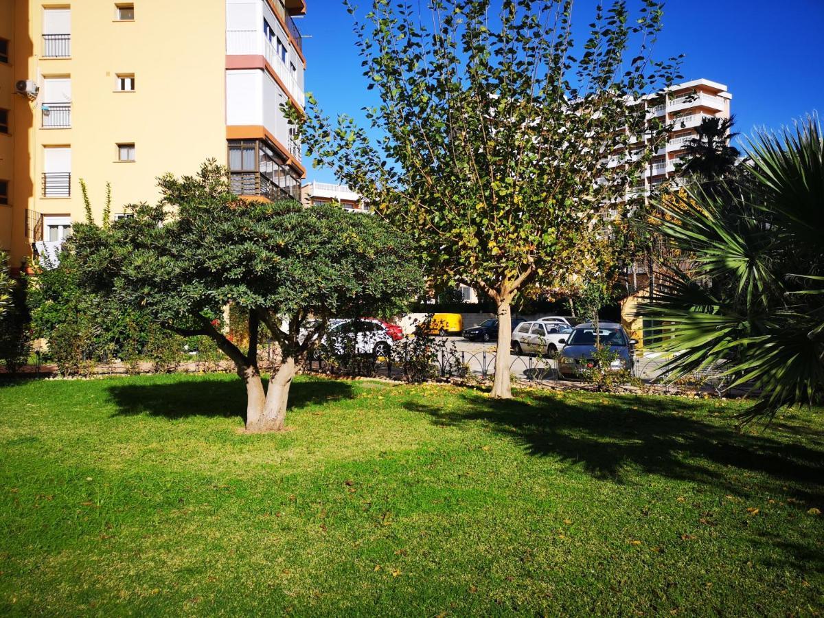 Berlin Playa - Torremolinos Apartment Luaran gambar