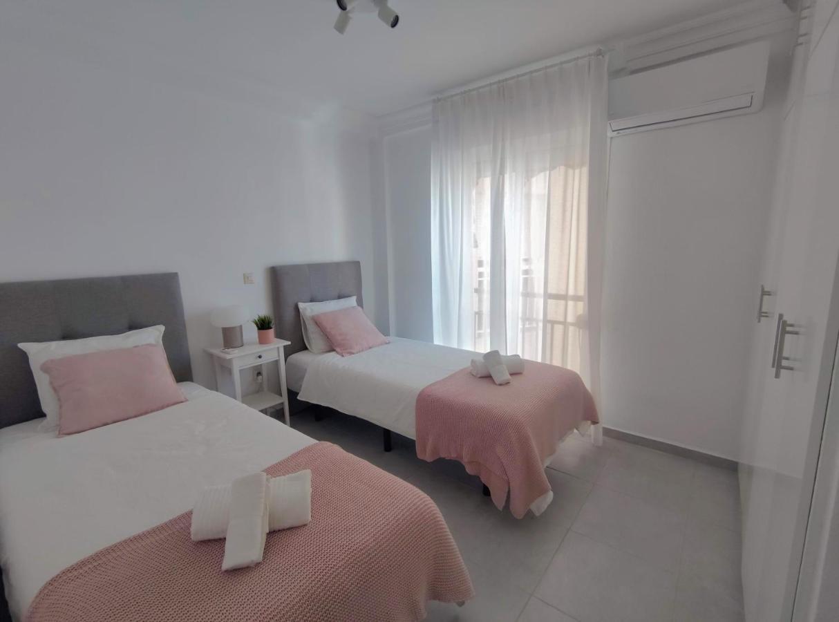 Berlin Playa - Torremolinos Apartment Luaran gambar