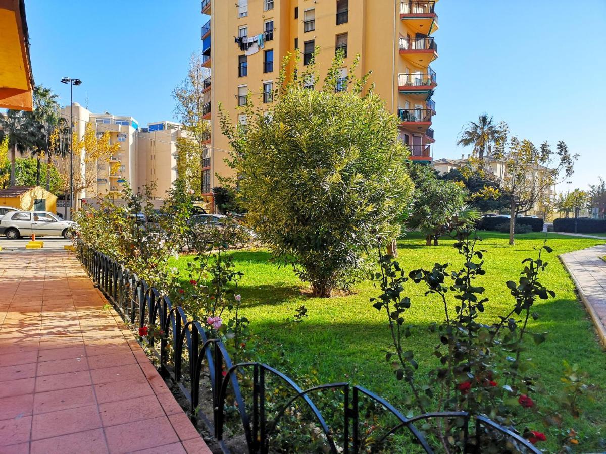 Berlin Playa - Torremolinos Apartment Luaran gambar